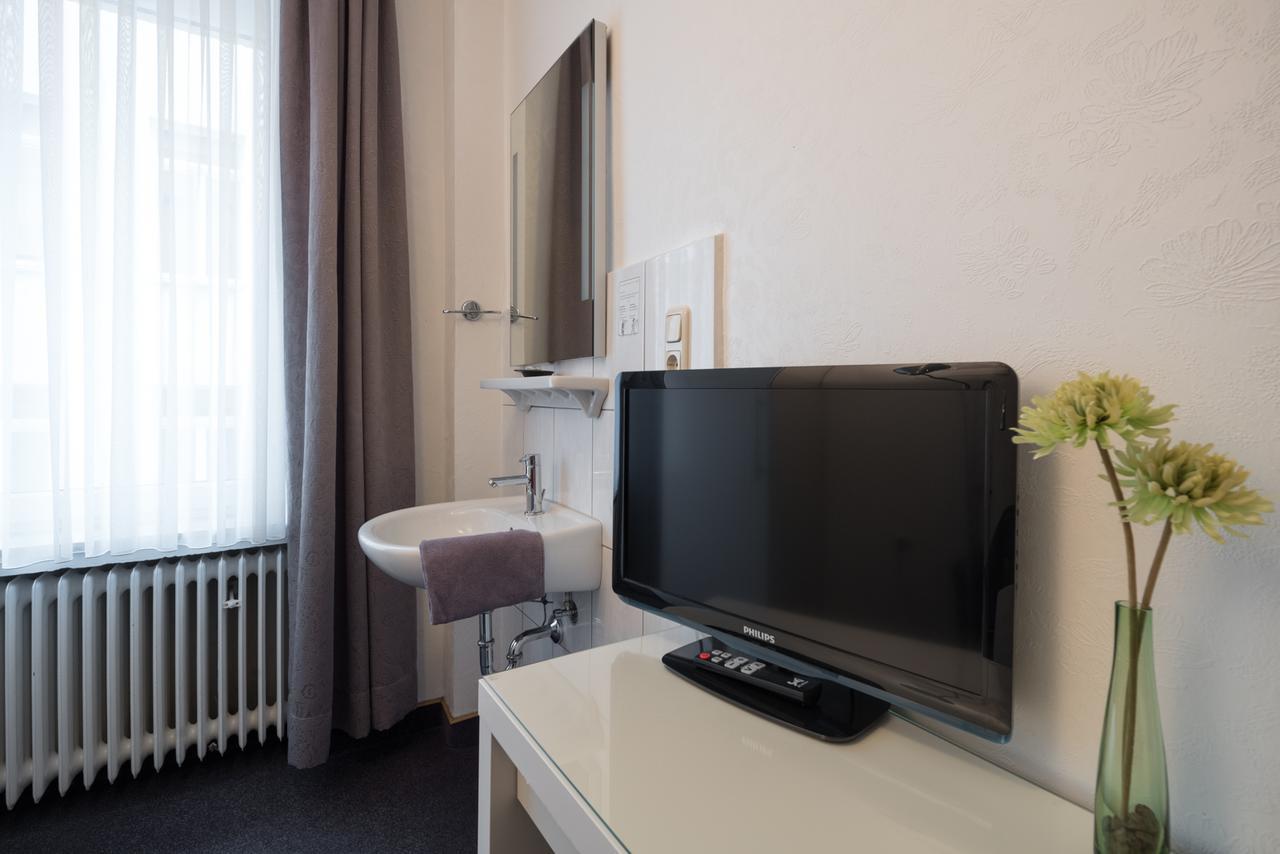 Hotel Brandenburger Hof Koln Bagian luar foto