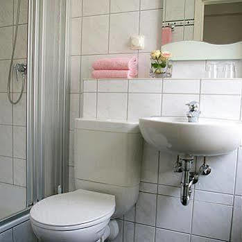 Hotel Brandenburger Hof Koln Bagian luar foto